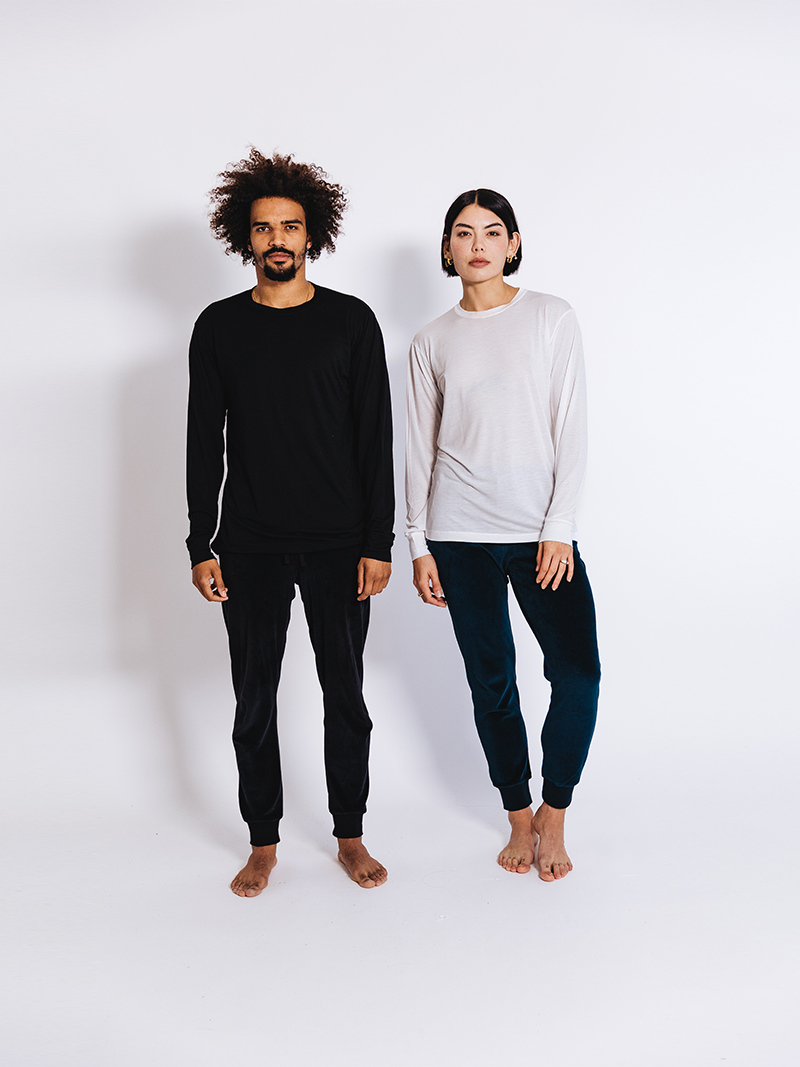 man and woman modelling Lightweight Long Sleeve T-Shirts in black and white